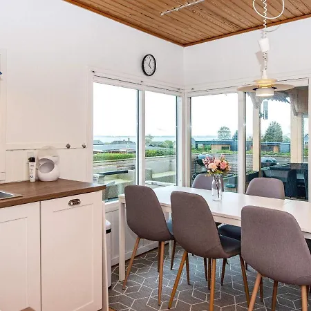 5 Person In Broager-by Traum Broager